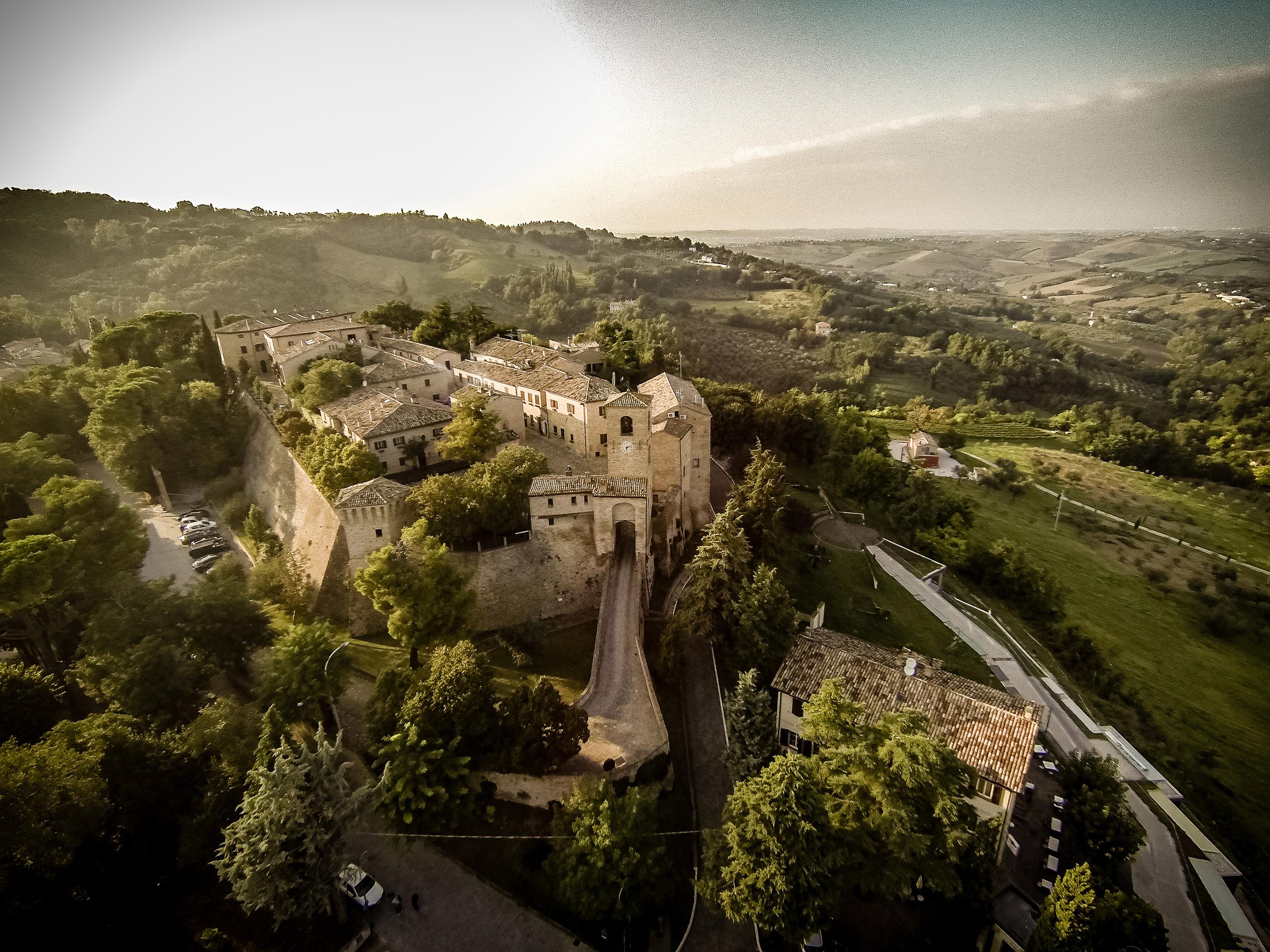 Castello Di Montegridolfo Spa Resort Exterior foto