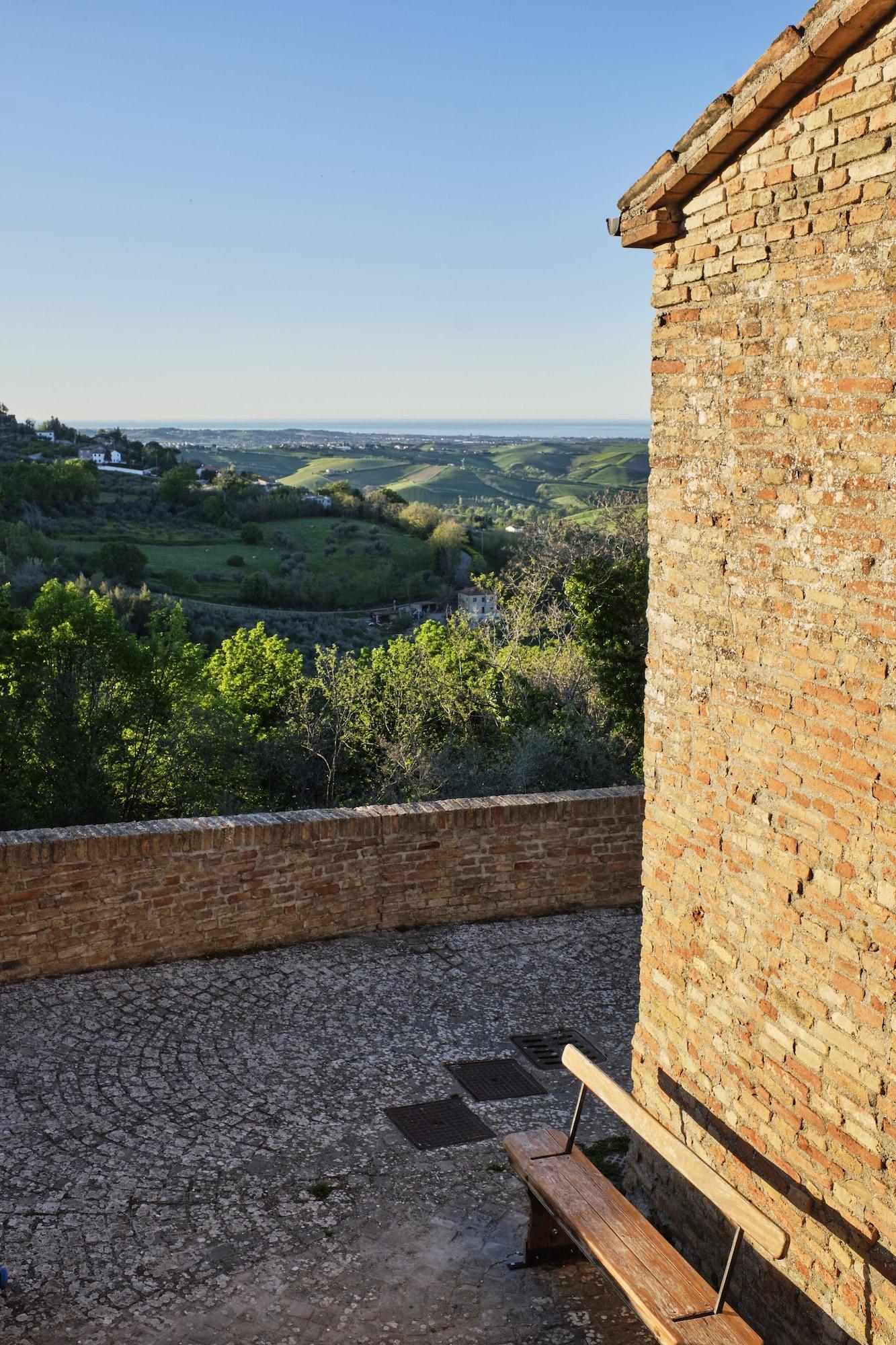 Castello Di Montegridolfo Spa Resort Exterior foto